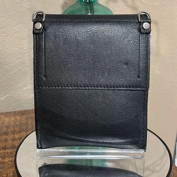 Harley Davidson Leather Crossbody Bag Embroidered - Picture 3 of 9